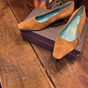 Salvatore Ferragamo women 7.5 B brown suede leather pumps shoes with small heel